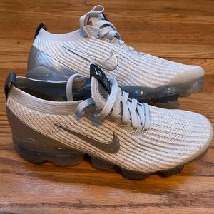 Brand new in box!! Women’s Nike Flyknit!